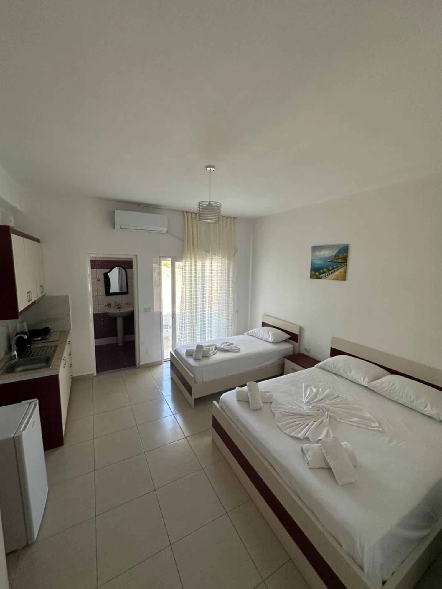 Liel Apartments Ksamil Exterior foto